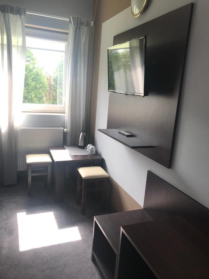 Hotel Holidays Słubice Esterno foto
