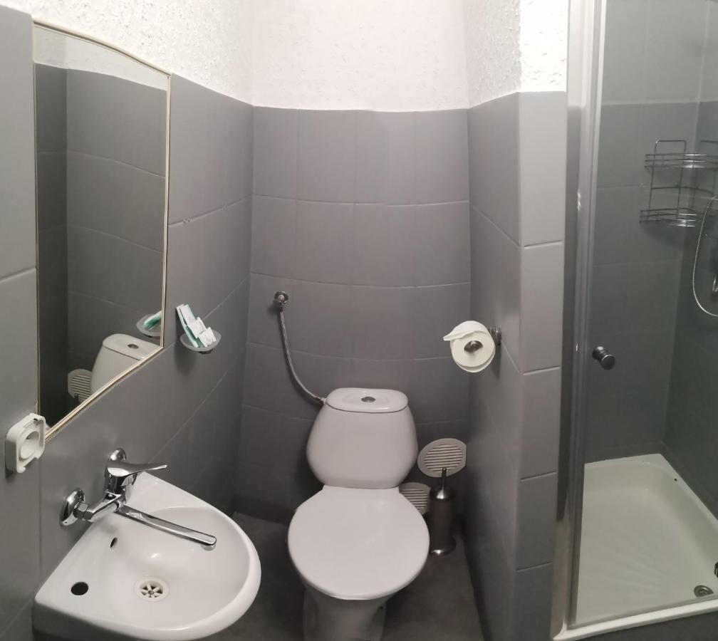 Hotel Holidays Słubice Esterno foto